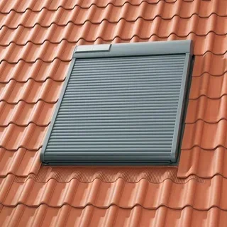 Volet roulant solaire VELUX SSL CK02 avec télécommande pour fenêtre de toit