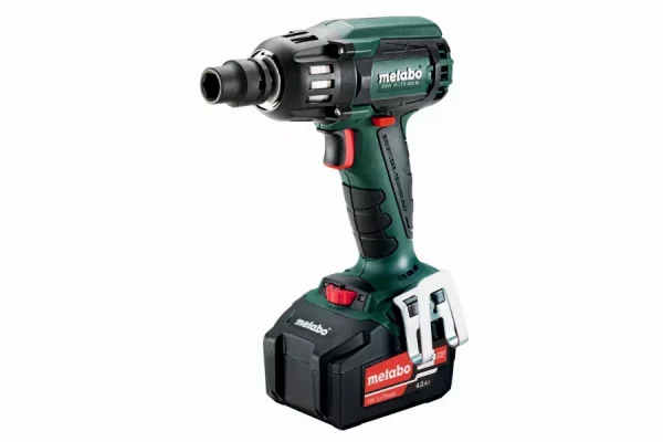 Boulonneuse à chocs METABO – SSW 18 LTX 400 BL 2 x 4;0 Ah Li-Power; ASC 55; coffret – 602205500