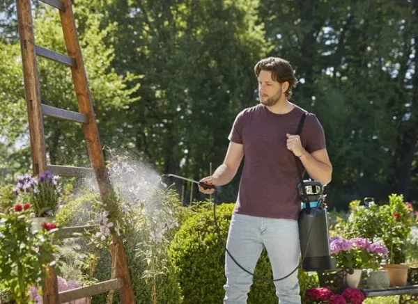 Pulvérisateur à pression préalable Comfort 5 L GARDENA – 11130-30